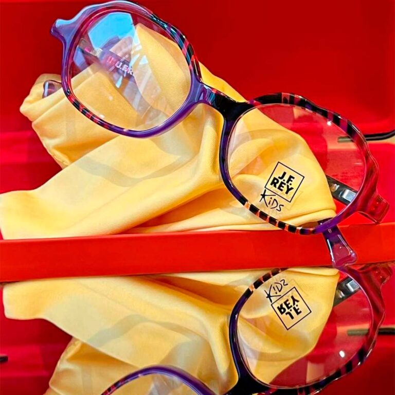 óculos2Oticaamarelinha